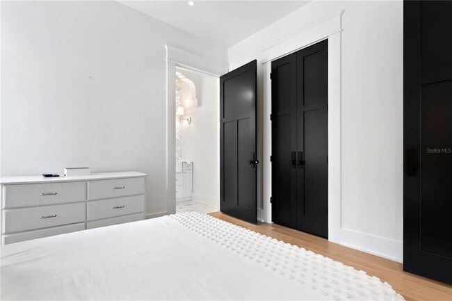 Building Photo - 319 W Frances Ave