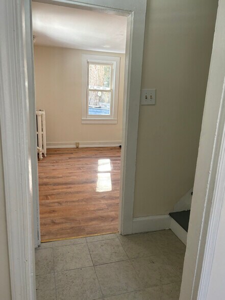 Building Photo - 838 Hallet Rd