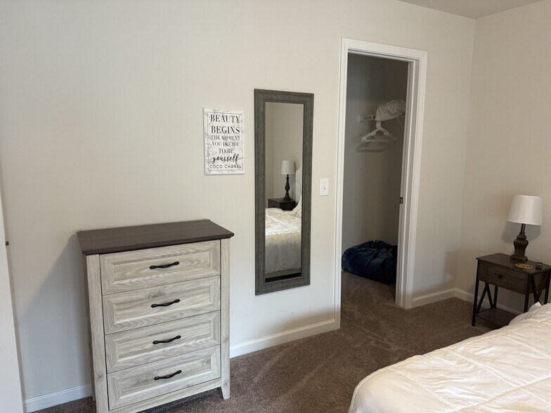 Building Photo - 2750 Sparrowgap Trl