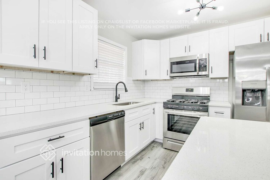 Building Photo - 4083 Ester Dr SW