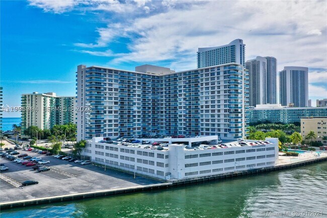 Building Photo - 3800 S Ocean Dr