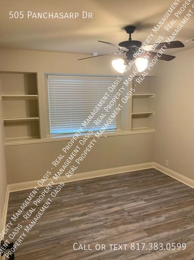 Building Photo - 505 Panchasarp Dr