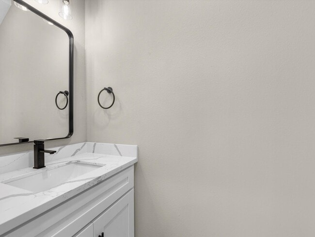 Building Photo - 7802 Queen St