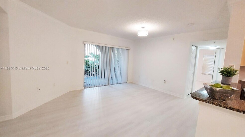 Primary Photo - 2457 Centergate Dr