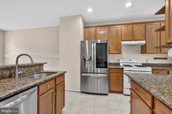 Building Photo - 5950 Ians Way