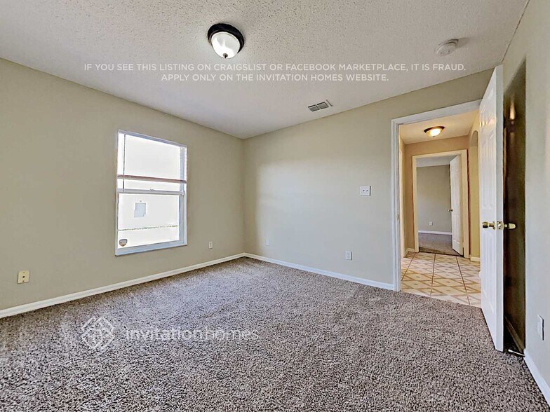 Building Photo - 4508 Oakton Dr
