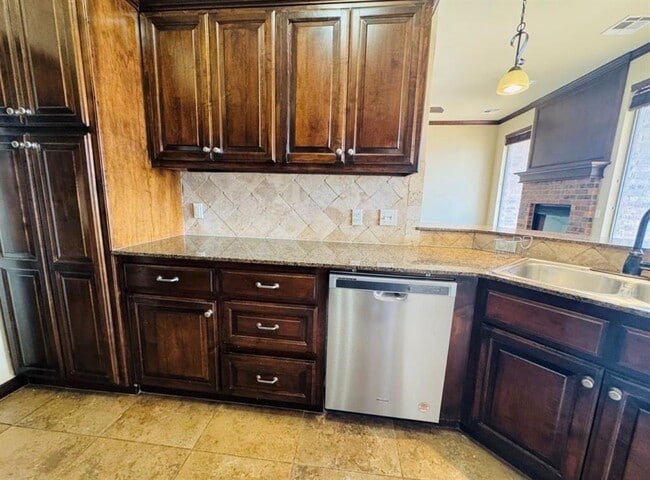 Building Photo - 2400 NW 151st St