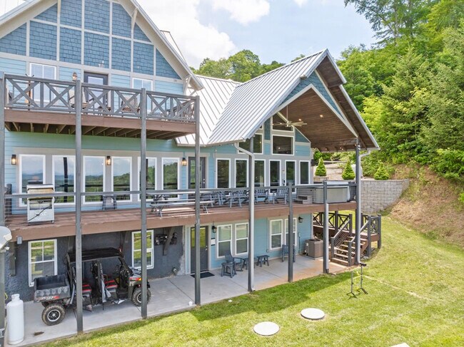 Building Photo - 140 Mystic Ridge Dr