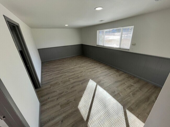 Building Photo - Newly Renovated 4 Bed 2 Bath House Near CSU!