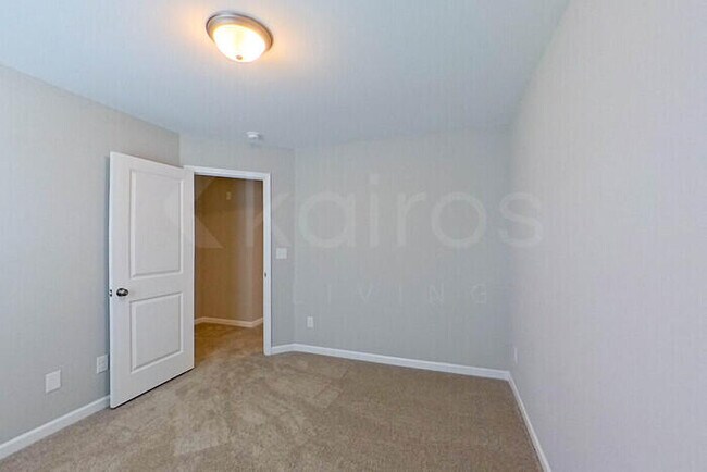 Building Photo - 7273 Foggy River Dr