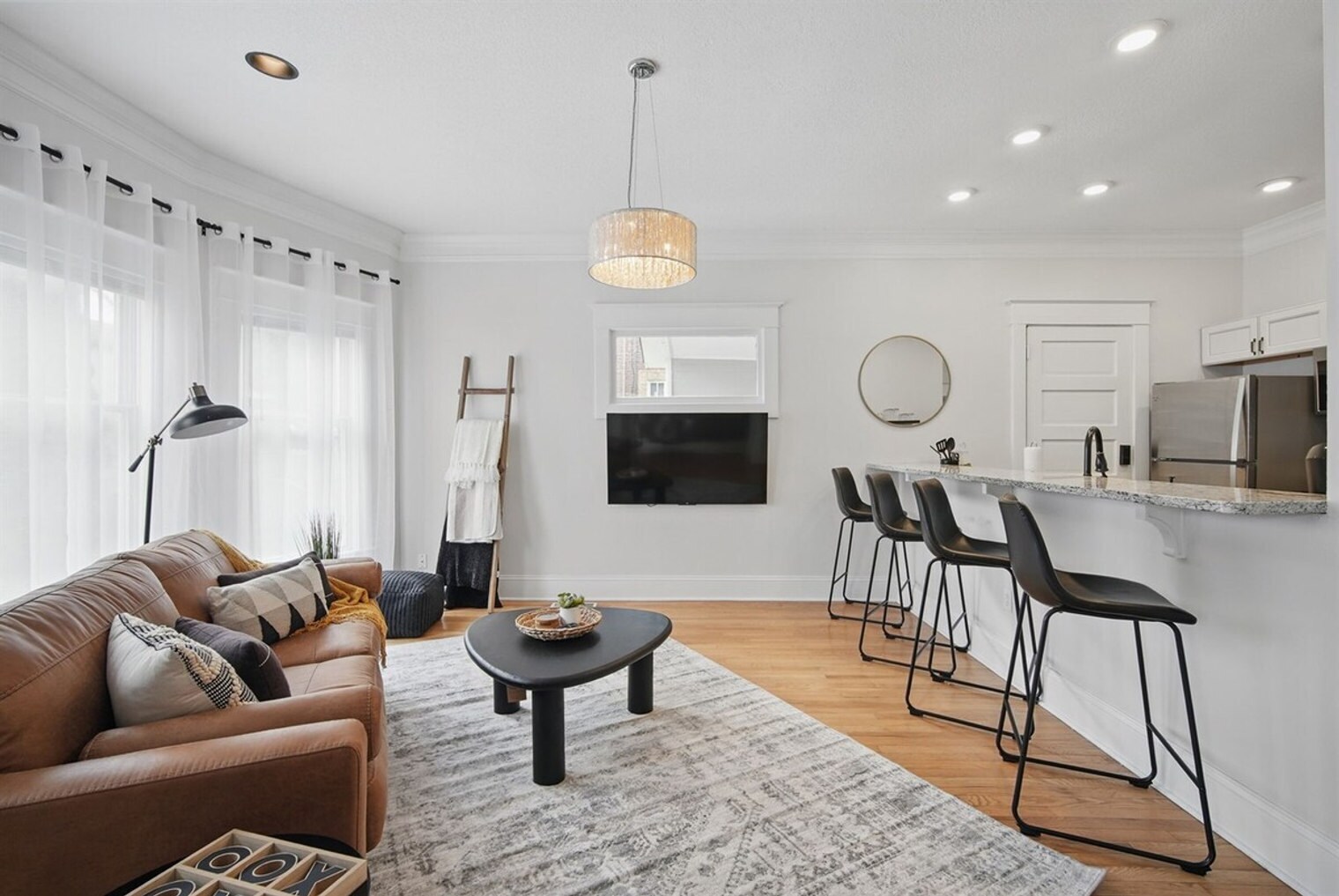 Building Photo - 544 36th St