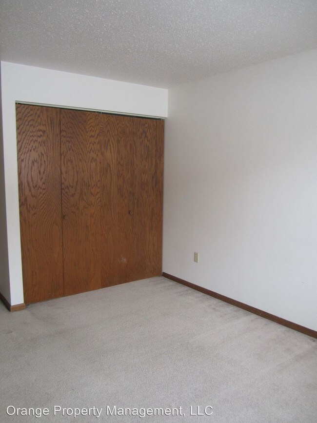 Building Photo - 1102-1110 Loy Ave