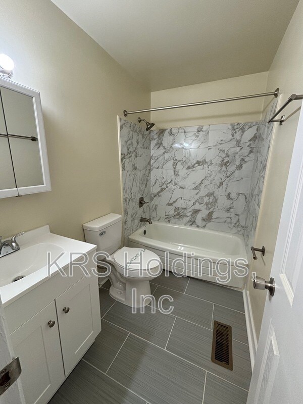 Building Photo - 5238 Goolsby Ct