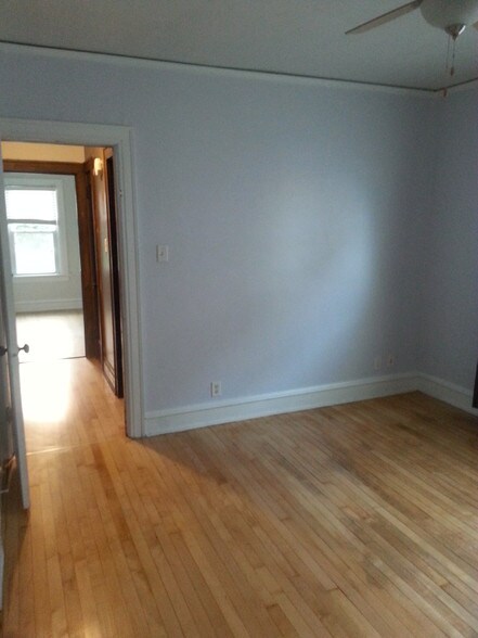 Building Photo - 1361-1363 N Hawley Rd