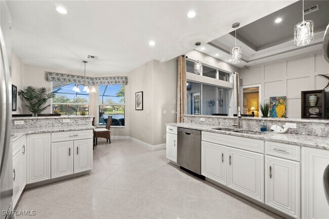 Building Photo - 8792 Largo Mar Dr