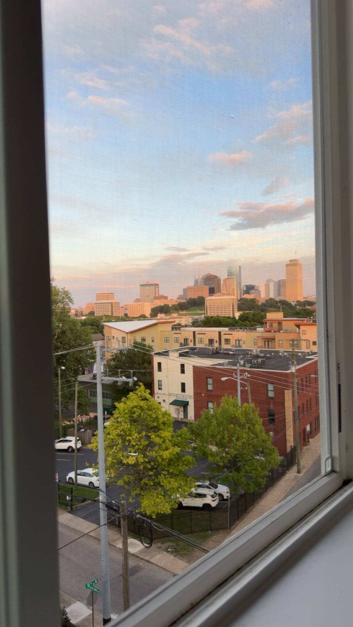 Building Photo - 1125 10th Ave N