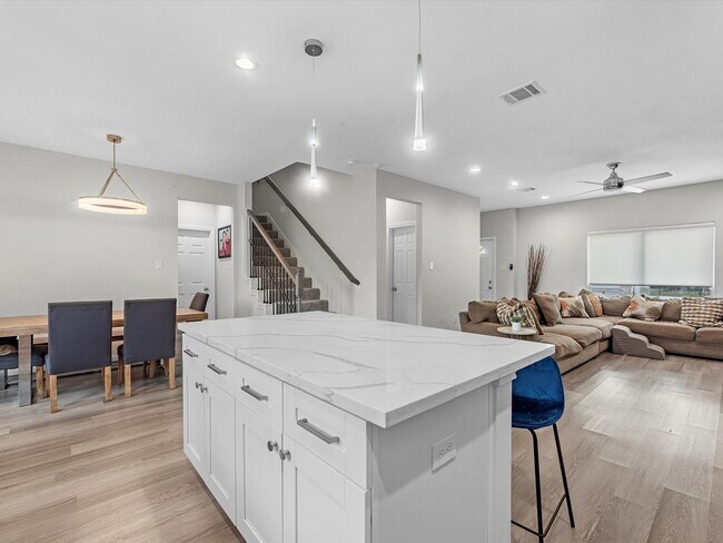 Building Photo - 8407 James Franklin St