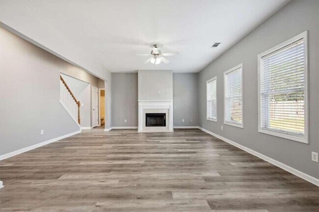 Building Photo - 96 Lenore Ct