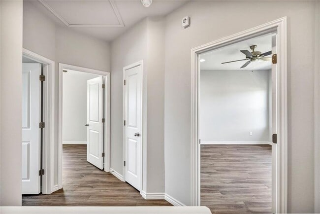 Building Photo - 207 Peruna Dr