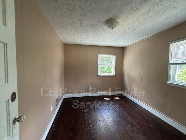 Building Photo - 112 Heaton Ave