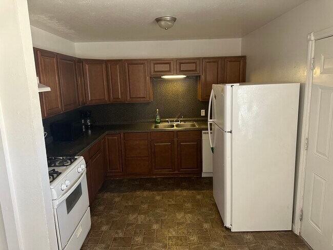 Building Photo - 1106 NW 7th St