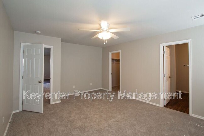 Building Photo - 1124 Granite Ln