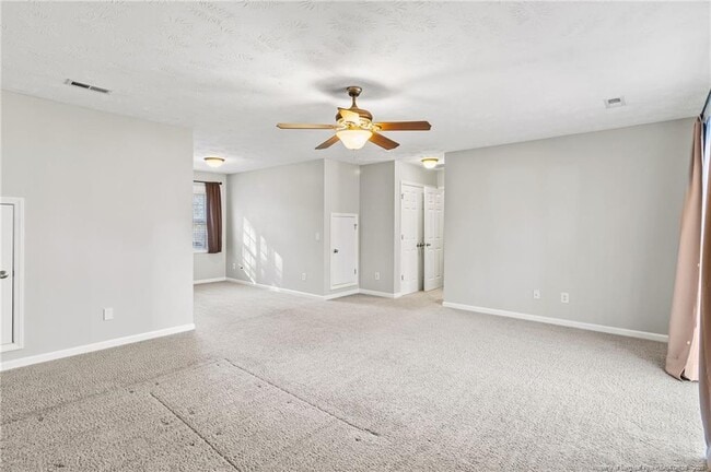 Building Photo - 132 Cedar Ln