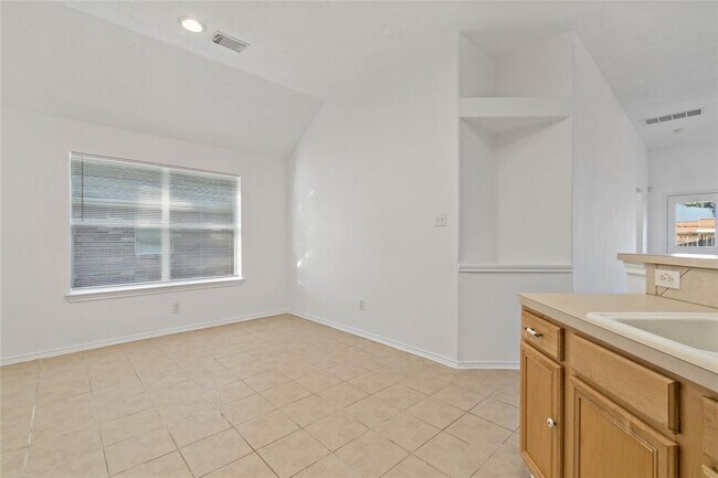 Building Photo - 4111 Mustang Rd
