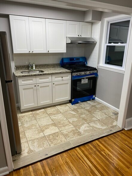 Building Photo - 6708 Montgomery Ave