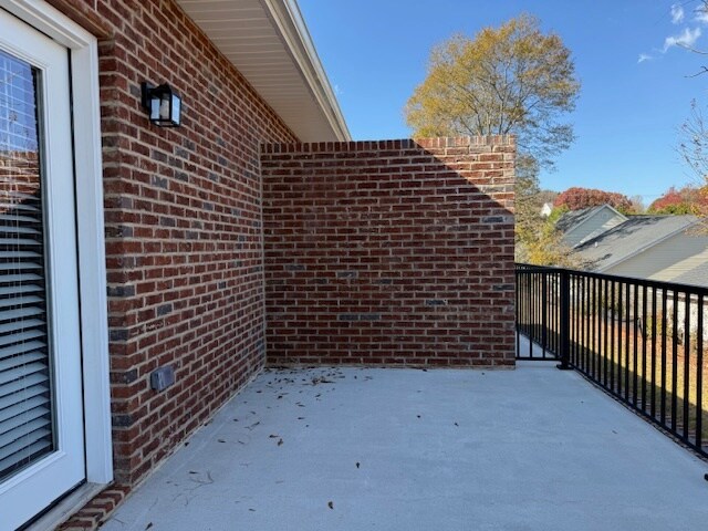 Building Photo - 102 Riggins Ln
