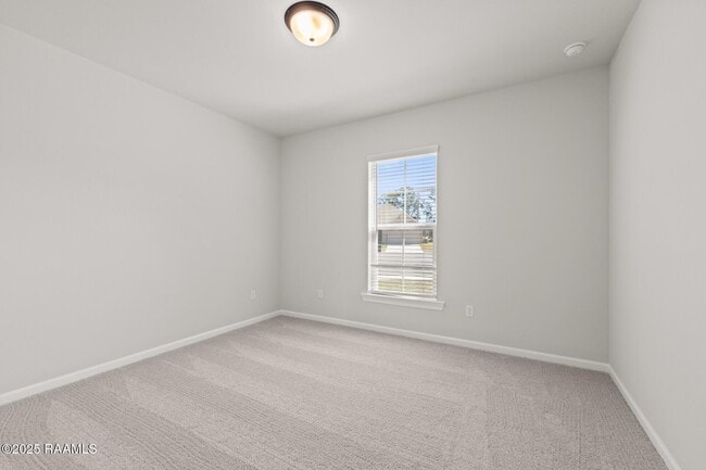 Building Photo - 207 Barnsley Dr