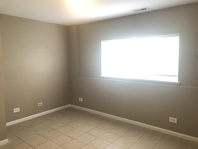 Building Photo - 754 Thornbury Ct
