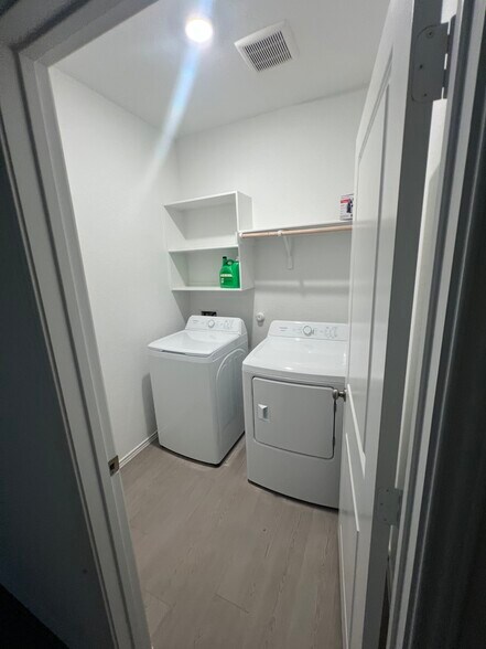 Building Photo - 150 Outrigger Way