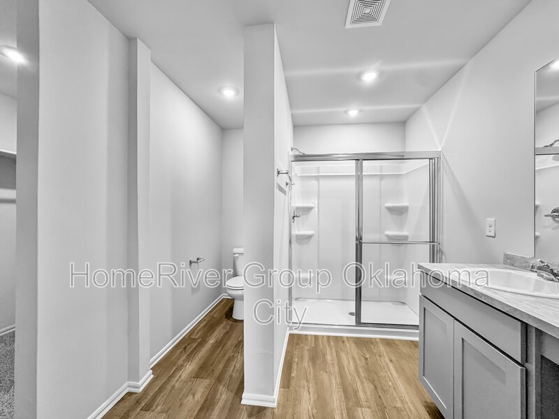 Building Photo - 1224 S Brk Dr