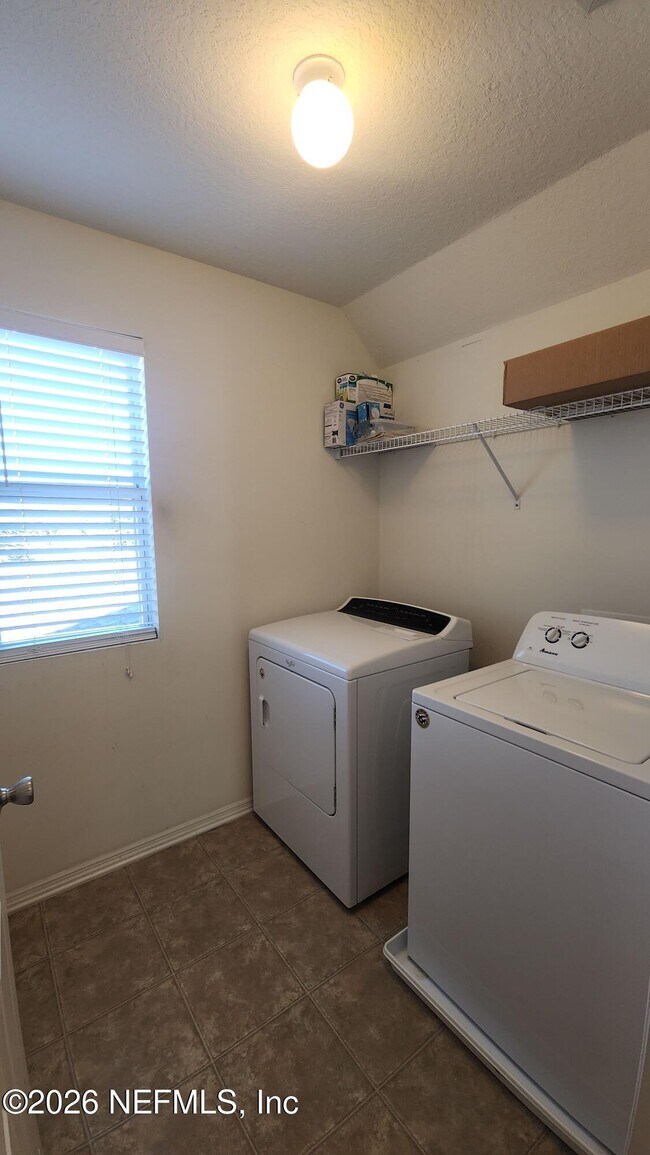 Building Photo - 269 Michelangelo Pl