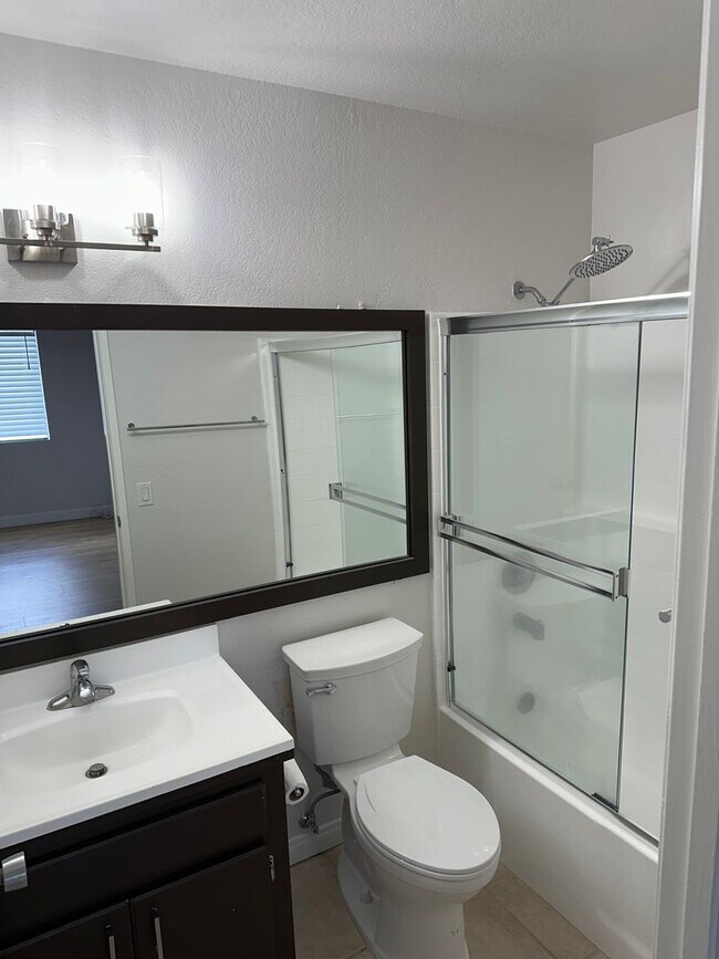 Building Photo - 3935 32nd St