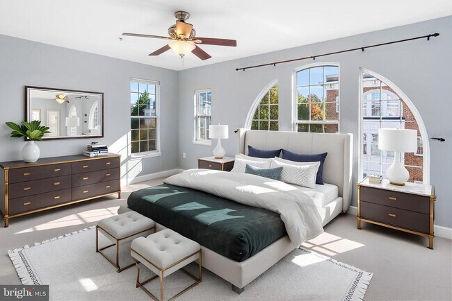 Building Photo - 92 Chevy Chase St