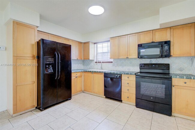 Building Photo - 7770 Northwest 33rd Street