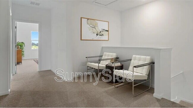 Building Photo - 2939 Maloof Dr