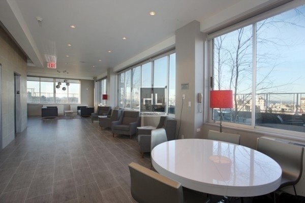 Building Photo - No Fee The Pinnacle of Upper West Side Liv...