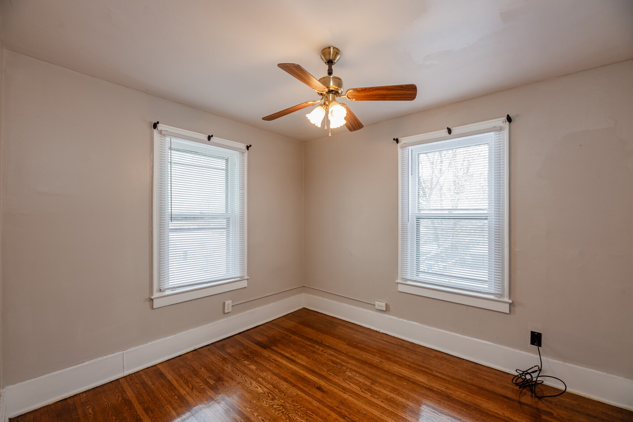 Building Photo - 57 Anthony St