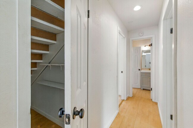 Building Photo - Remodeled 3 Bed/2 Bath Home with Bonus Upper Room Near Booming 9 Mile Rd Hub
