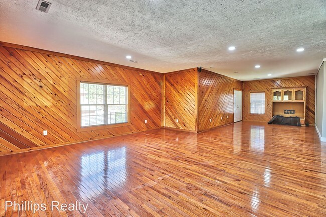 Building Photo - 4 br, 2 bath House - 6912 Bay Road
