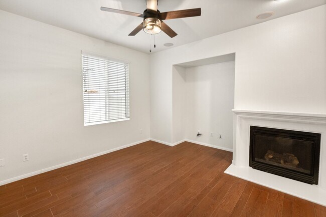 Building Photo - Four Bedroom Home in Temecula