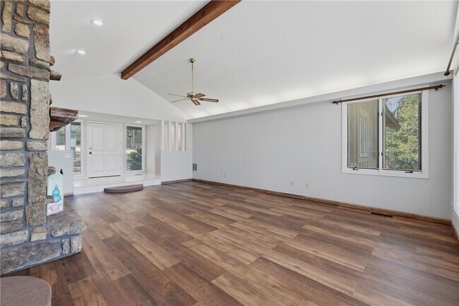 Building Photo - 6 Nottingham Cir