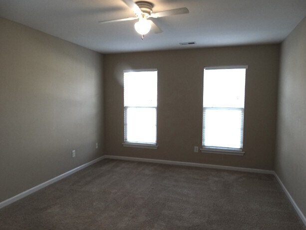 Building Photo - 11928 Harmon Ln