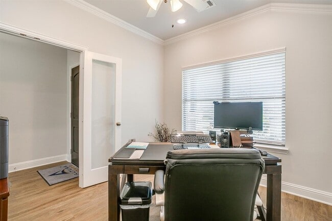 Building Photo - 6618 Ellesmere Dr