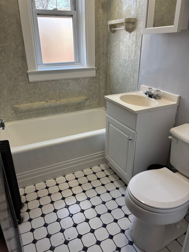 Building Photo - 10904 S Avenue D