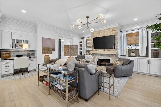 Building Photo - 1812 Wellbourne Dr NE