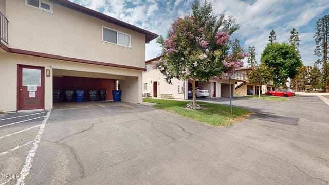 Building Photo - 1125 W Calle Del Sol